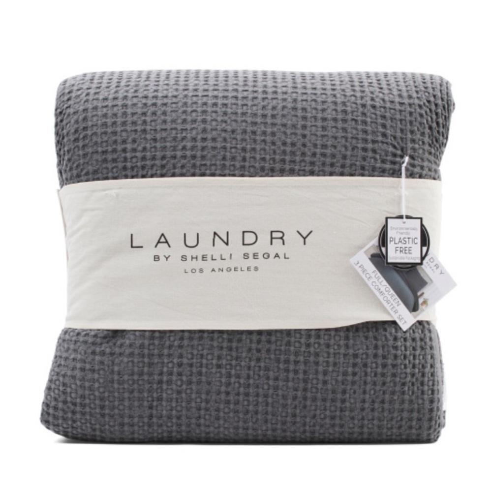 LAUNDRY Bu Shelli Segal 
3pc Stonewash Cotton Waffle Comforter Set